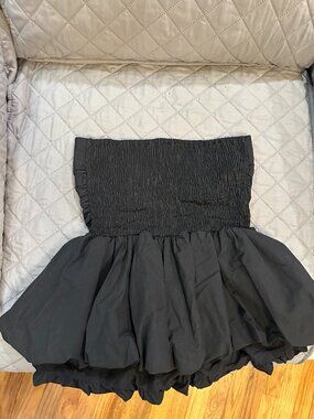 Hausen Strapless Top